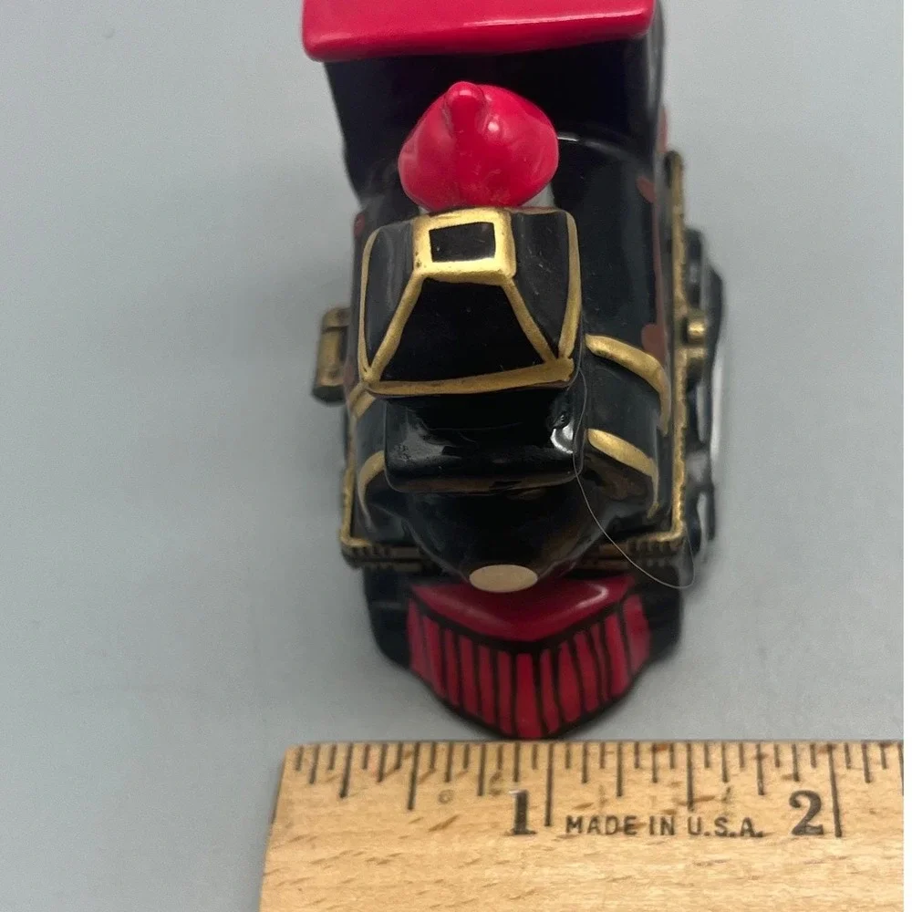 Train Engine Trinket‎ Box Red Black with Miniature Train Inside D&N, E&I